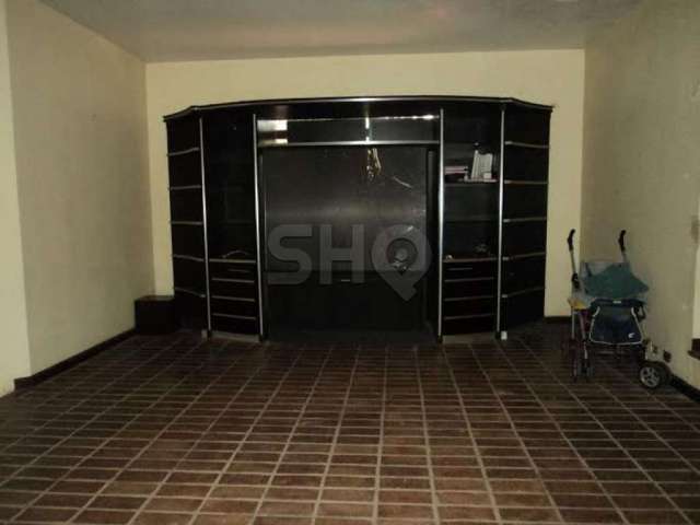 Casa com 4 quartos à venda na Rua Senador Otávio Mangabeira, 71, Jardim Morumbi, São Paulo por R$ 990.000