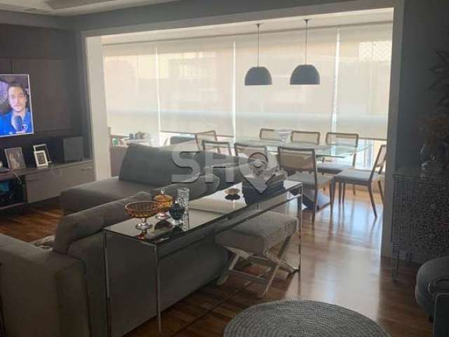 Apartamento com 3 quartos à venda na Rua Coelho de Carvalho, 261, Alto da Lapa, São Paulo por R$ 2.250.000