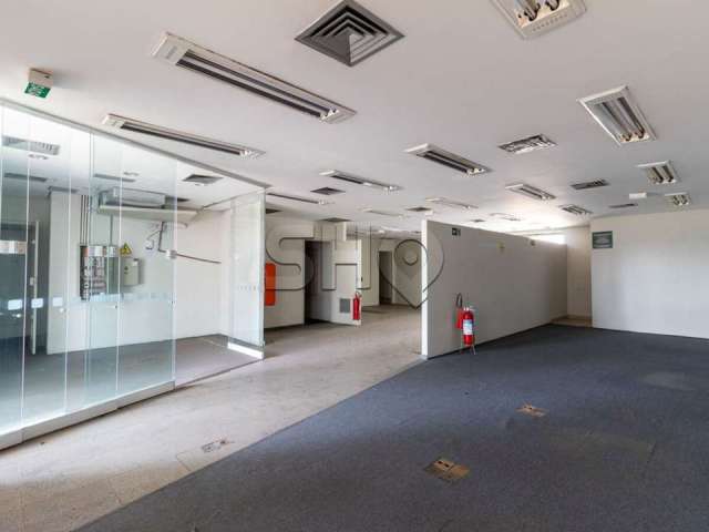 Ponto comercial para alugar na Avenida General Furtado Nascimento, 700, Alto de Pinheiros, São Paulo por R$ 20.000