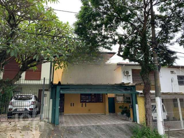 Casa com 3 quartos à venda na Rua Emboabas, 559, Campo Belo, São Paulo por R$ 870.000