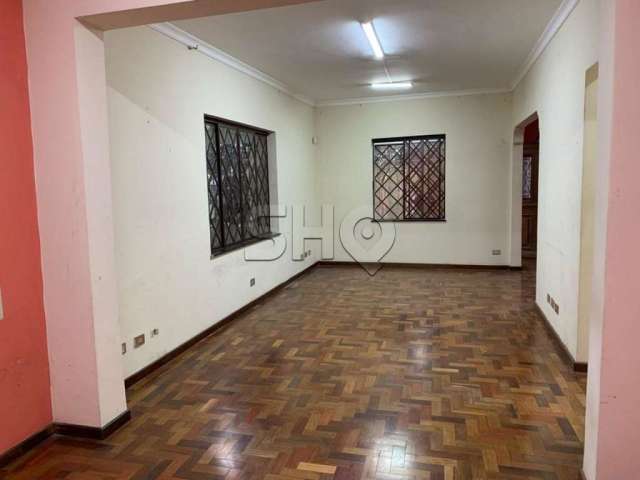 Casa com 3 quartos à venda na Rua Veríssimo Glória, 59, Sumaré, São Paulo por R$ 2.340.000