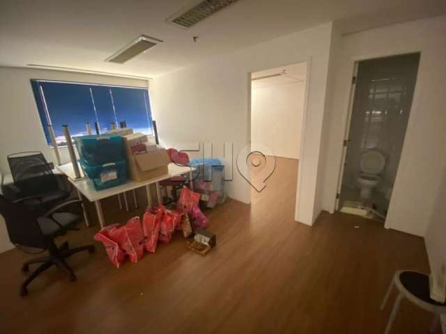 Sala comercial à venda na Rua Pequetita, 179, Vila Olímpia, São Paulo por R$ 330.000