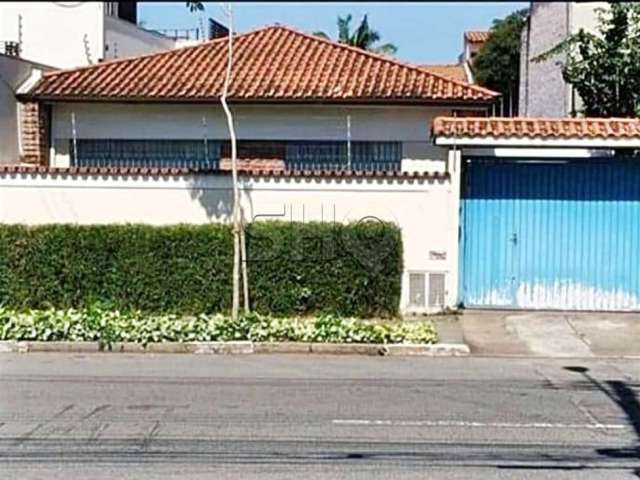 Casa com 3 quartos à venda na Rua Groenlândia, 1837, Jardim América, São Paulo por R$ 4.652.000