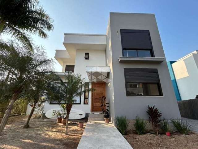 Casa em condomínio fechado com 4 quartos à venda na Avenida Luiz Boiteux Piazza, 4500, Cachoeira do Bom Jesus, Florianópolis por R$ 2.400.000