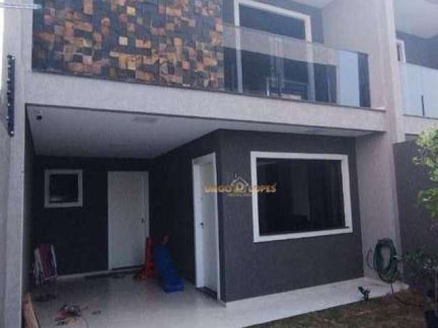 Sobrado com 3 dormitórios à venda, 170 m² por R$ 650.000,00 - Fazendinha - Curitiba/PR