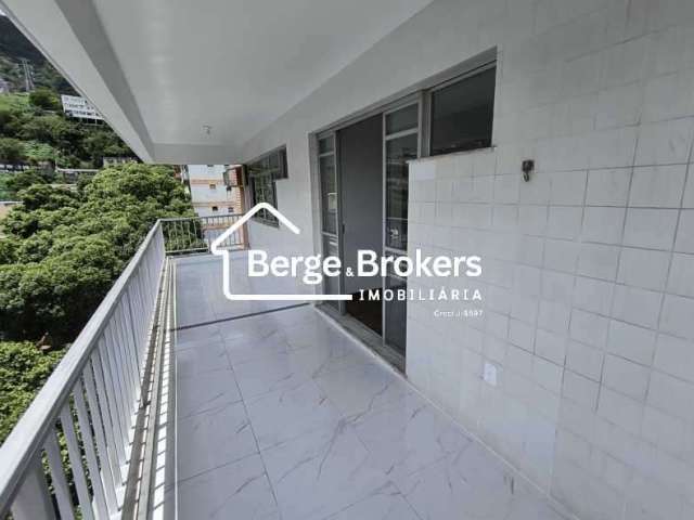 Cobertura com 5 quartos à venda na Rua Medeiros Pássaro, Tijuca, Rio de Janeiro, 240 m2 por R$ 800.000