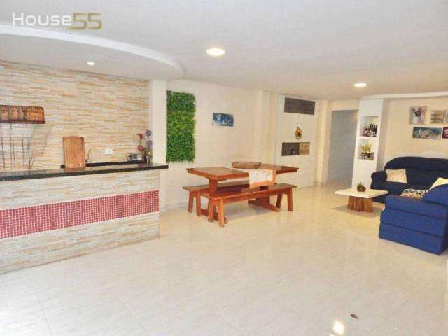 Sobrado com 3 dormitórios à venda, 180 m² por R$ 849.000,00 - Fazendinha - Curitiba/PR