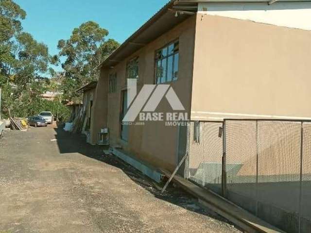 Galpão disponível para venda ou locação no bairro Boa Vista