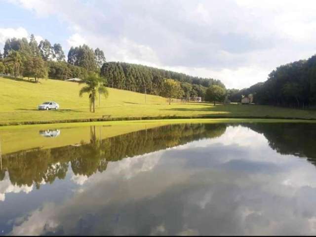 Chácara para Venda em Campo Largo, Sitio Santa Ana, 2 dormitórios, 1 banheiro, 10 vagas