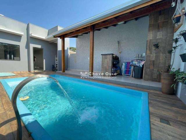 Casa com piscina e suite - coopagro