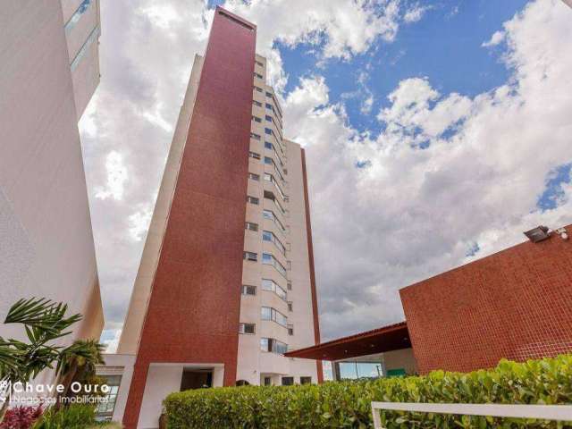 Apartamento no Centro impecável.