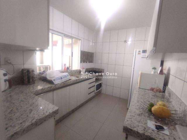 Sobrado à venda, 85 m² por R$ 570.000,00 - Condomínio Cohamic - Cascavel/PR