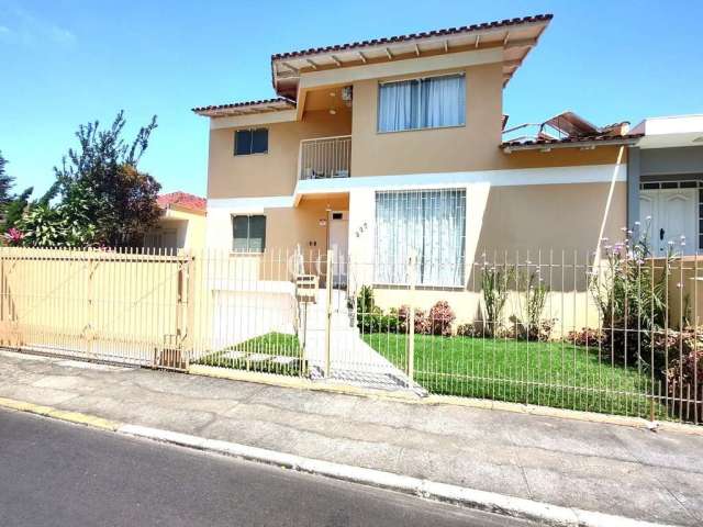 Casa 3 dormitórios com piscina no Bom Abrigo