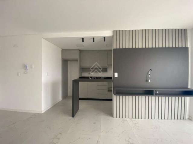 Apartamento andar alto semimobiliado São Judas, Itajaí/SC