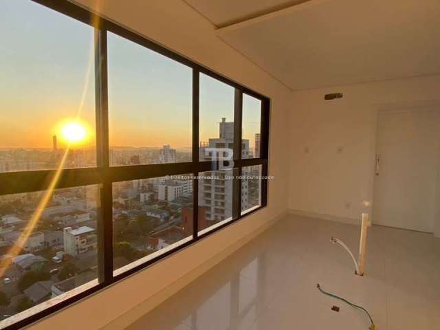 Apartamento Novo com 3 Suítes e Vista Panorâmica, no Centro