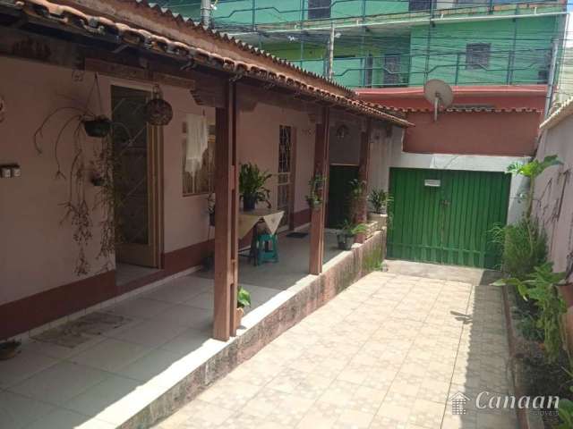 Casa com 4 quartos à venda na Lindéia (Barreiro), Belo Horizonte  por R$ 900.000