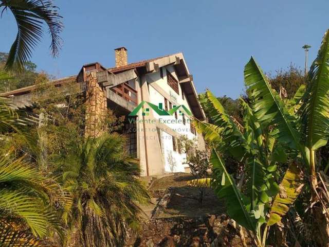 Casa para Venda em Nova Friburgo, Cônego, 5 dormitórios, 2 suítes, 4 banheiros, 5 vagas