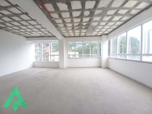 Ponto comercial com 1 sala para alugar no Centro, Blumenau , 66 m2 por R$ 4.658