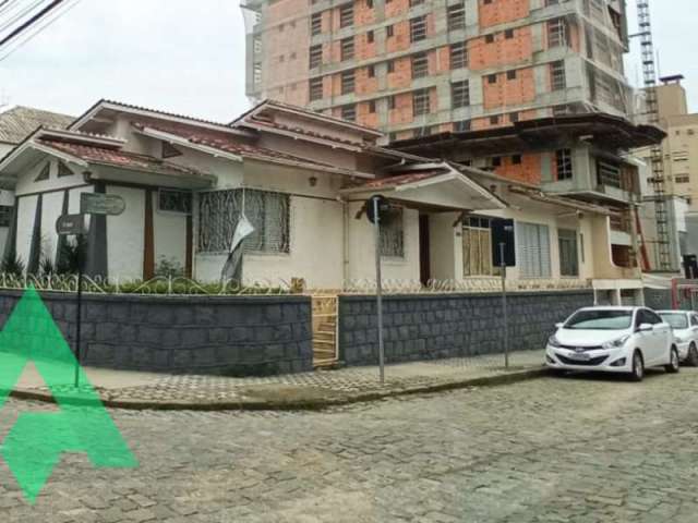 Casa com 10 quartos para alugar no Victor Konder, Blumenau , 400 m2 por R$ 11.120