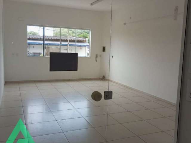 Ponto comercial com 1 sala para alugar no Badenfurt, Blumenau , 32 m2 por R$ 1.750