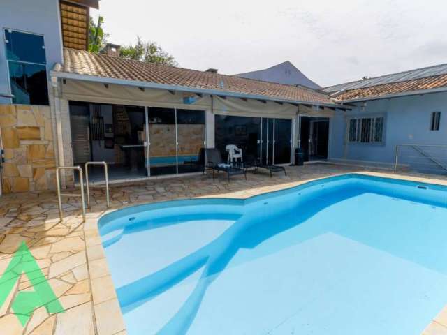 Casa com 3 quartos à venda na Escola Agrícola, Blumenau , 350 m2 por R$ 1.050.000