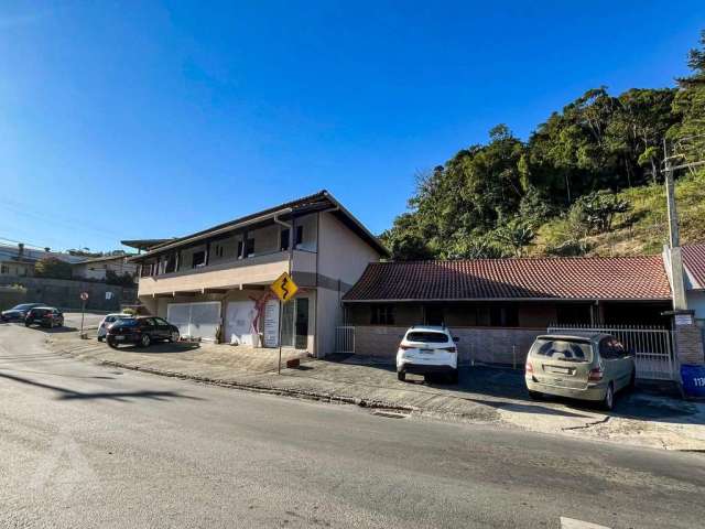 Casa com 2 quartos à venda no Itoupava Central, Blumenau , 400 m2 por R$ 1.000.000