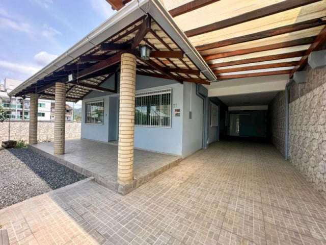 Casa com 5 quartos à venda em Água Verde, Blumenau , 232 m2 por R$ 740.000