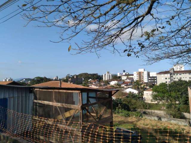 Terreno à venda na Rua Helena Degelmann, 373, Costa e Silva, Joinville por R$ 450.000