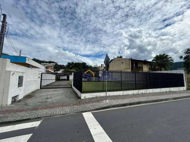 Casa à venda, 210 m² por R$ 3.000.000,00 - Garcia - Blumenau/SC