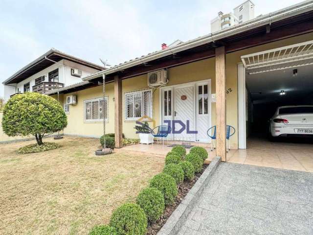 Casa com 2 dormitórios à venda, 251 m² por R$ 1.190.000,00 - Vila Nova - Blumenau/SC