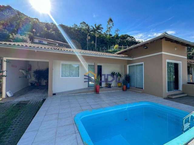 Casa à venda, 158 m² por R$ 650.000,00 - Garcia - Blumenau/SC