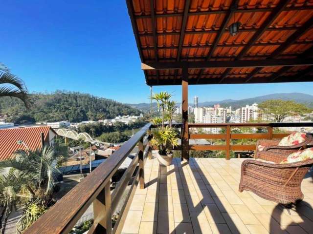 Casa com 3 dormitórios à venda, 230 m² por R$ 830.000,00 - Ponta Aguda - Blumenau/SC