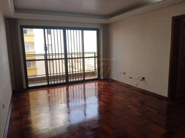 Apartamento com 3 dormitórios (suíte com hidro) , medindo 126m², à venda no centro de Piracicaba/SP.