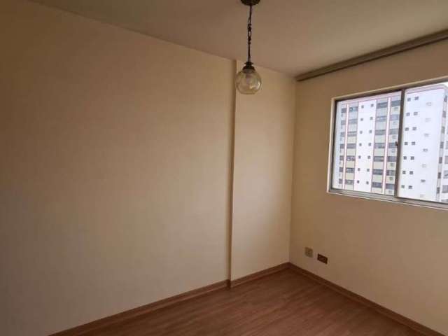 Apartamento com 1 dormitório para alugar, 44 m² por R$ 900 - Centro - Piracicaba/SP