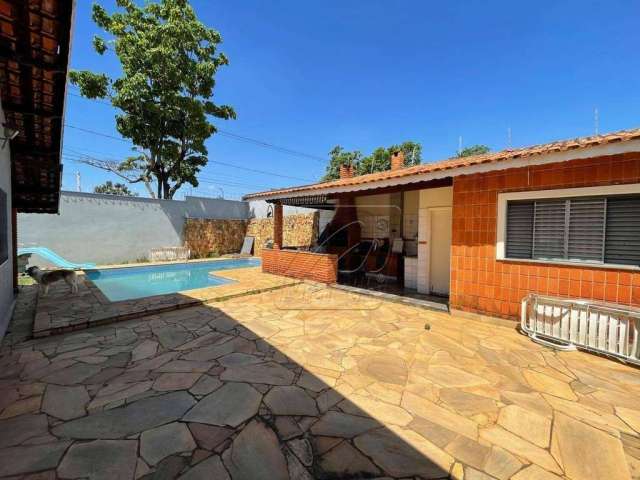 Casa com 3 dormitórios à venda, 237 m² por R$ 790.000,00 - Nova Piracicaba - Piracicaba/SP