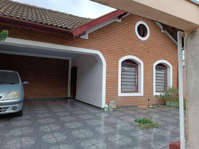 CÓD:3RCA4399 - Casa à venda, Somente à vista, 05 dormitórios (sendo 01 suíte), Vila Georgina, Campinas, SP