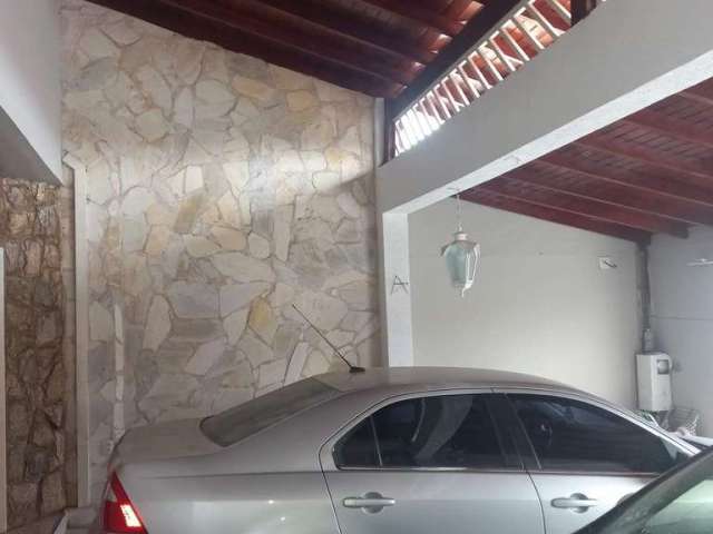 CÓD:3RCA4107 - Casa à venda, com 3 dormitórios(quartos) sendo 1 suíte, com garagem coberta para 3 carros no Jardim San Diego, Campinas, SP