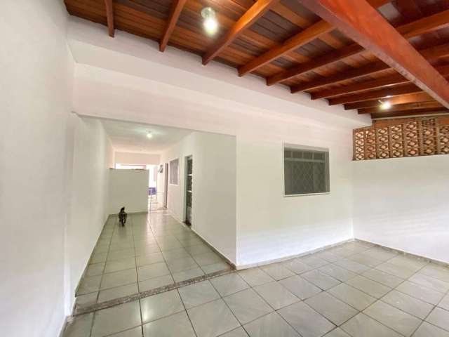 Casa à venda com 2 dormitórios, Jardim Maracanã (Nova Veneza), Sumaré, SP - Ótima Localização!