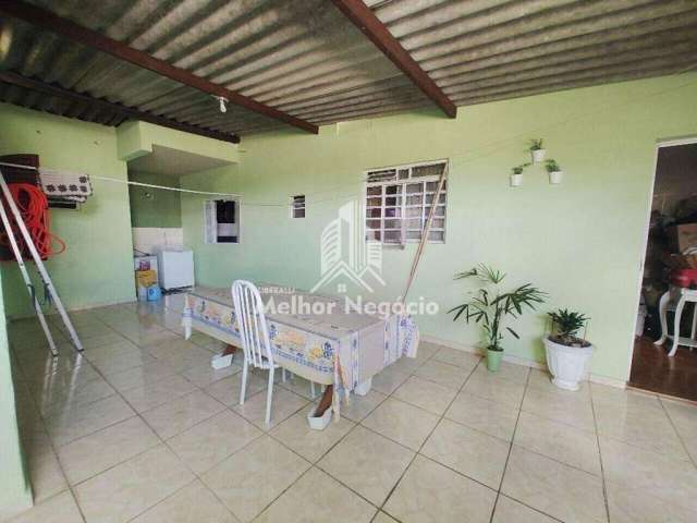 Casa com 04 dormitórios (01 suíte) à venda no bairro Jardim Santo Antônio, Valinhos-SP