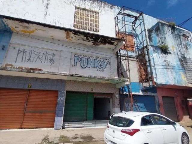 Ponto comeracial em frente ao mercado da produção.