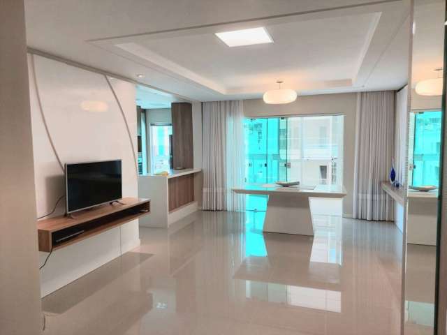 Apartamento semi mobiliado 3 dormitórios à 180 m da praia em Bombinhas/SC