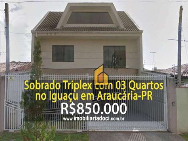 Sobrado com 3 dormitórios à venda, 203 m² por R$ 850.000,00 - Iguaçu - Araucária/PR