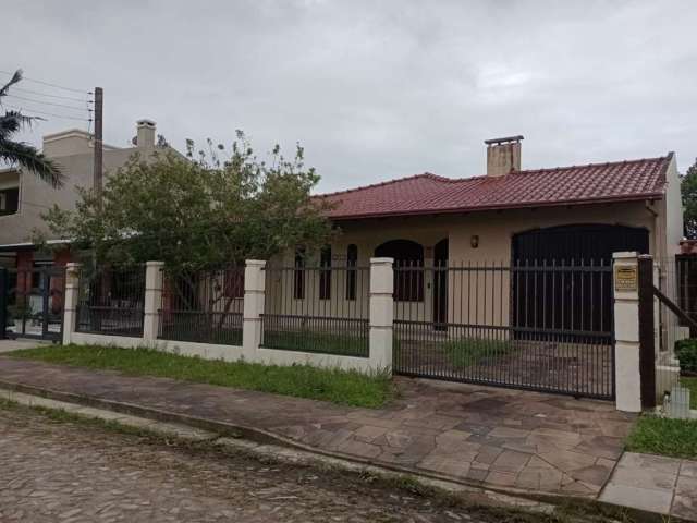 Casa com 3 quartos à venda na RUA DO LIRIO, 3811, Capão Novo, Capão da Canoa por R$ 580.000