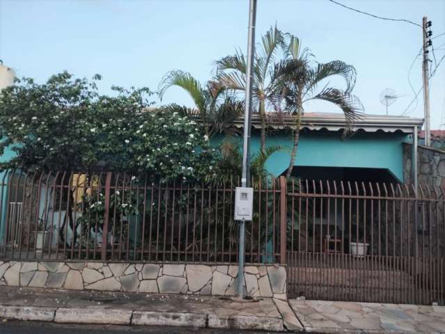 Casa com 3 quartos à venda na Rua Presidente Paulo Magessi, Cristo Rei, Várzea Grande, 145 m2 por R$ 310.000