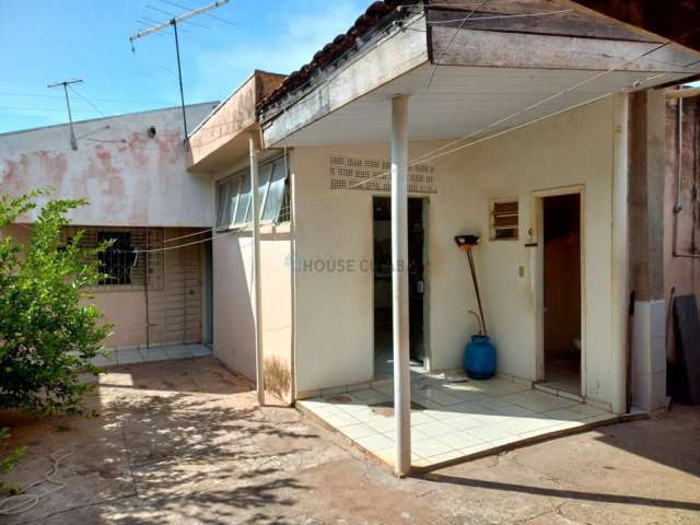 Casa com 2 quartos à venda na Rua Dezesseis, 31, Bela Vista, Cuiabá, 130 m2 por R$ 240.000