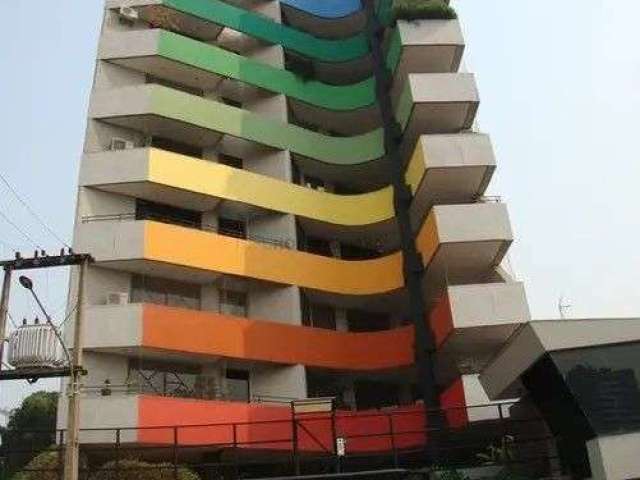 Apartamento Um por Andar no Edificio Michele Cler