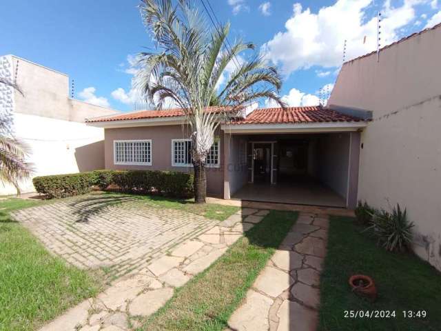 Casa com 3 quartos à venda na Viela Um, 23, Santa Cruz, Cuiabá, 190 m2 por R$ 650.000