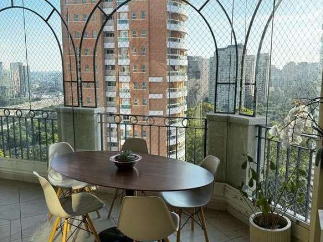 Apartamento com 4 suítes 4 vagas a venda no Panamby