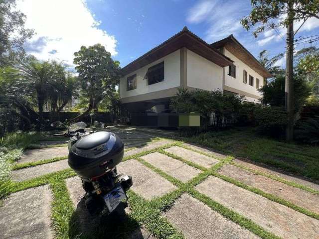 Casa com 4 suítes 7 vagas a venda no Panamby