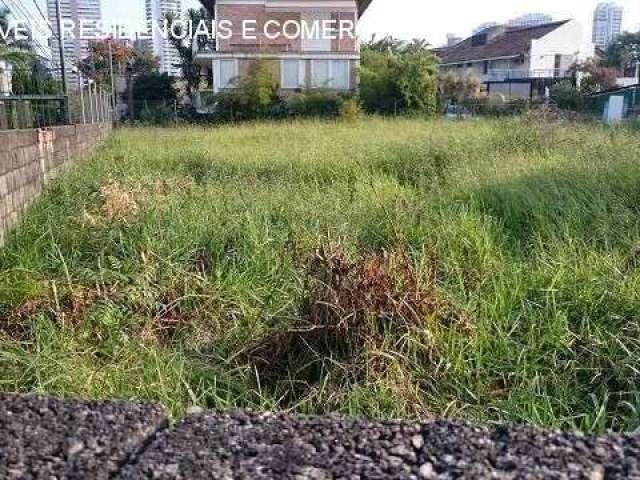 Terreno a venda no Cidade Jardim